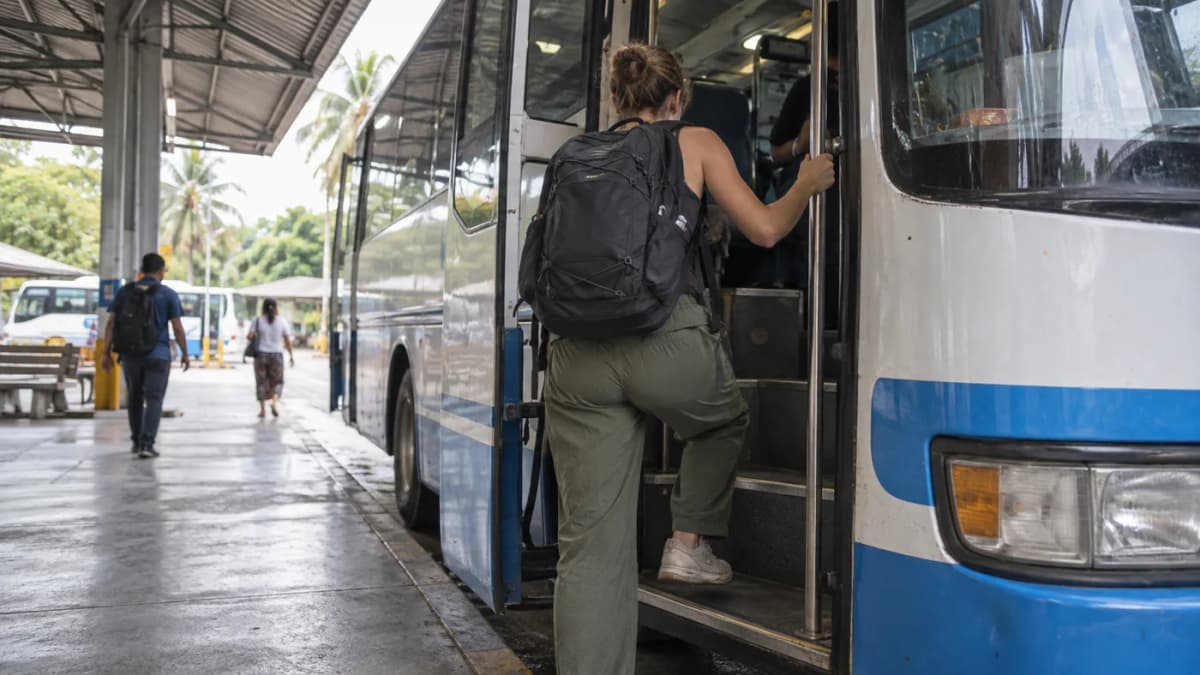 Thailand Visa Runs: Extensions, Departures and Safer Planning